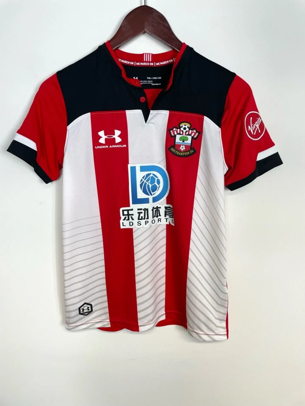 Under Armour Youth Southampton Football Jersey Kit Size YXL